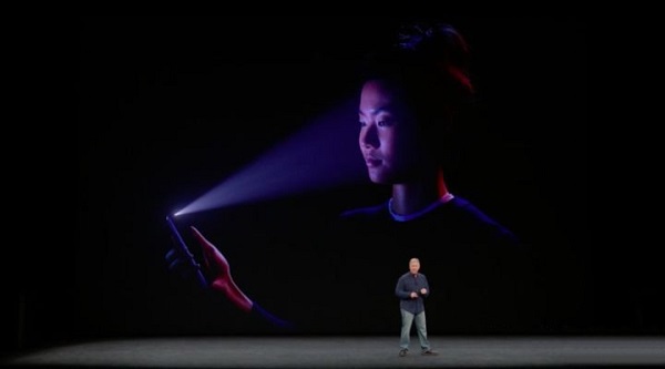 iPhone  X  采用的 Face  ID  会不会对人眼造成伤害？Face  ID  安全吗？