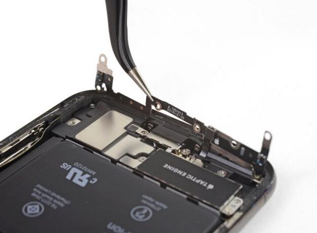 教你如何自己动手给 iPhone  X  更换电池
