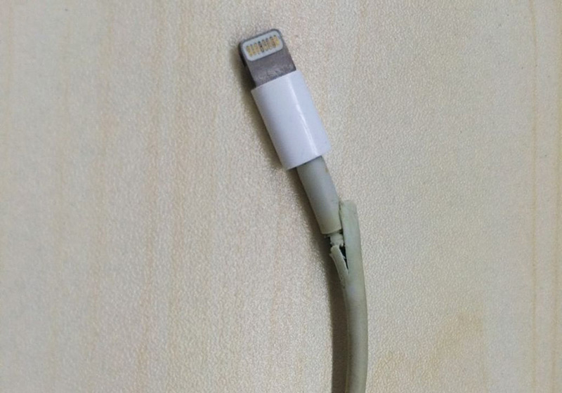 iPhone  数据线连接后无反应怎么办？提示电缆尚未经认证怎么办？