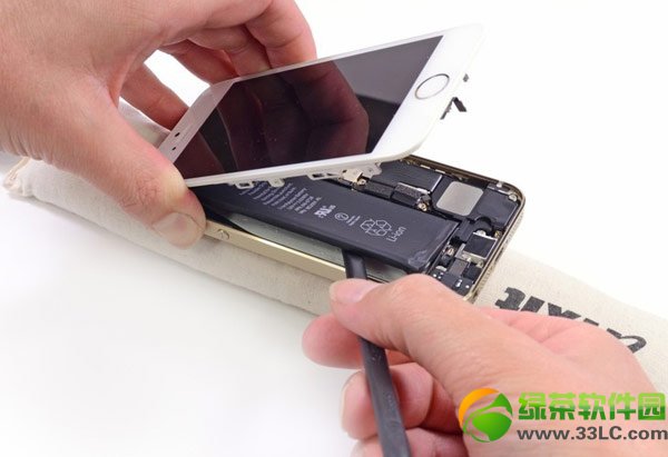 iphone5s首次充电需要关机吗？iphone5s能关机充电吗？
