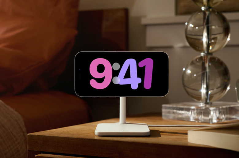 了解 iOS 17 的 StandBy 功能及其作用