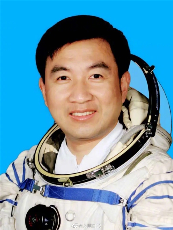 5位退役也未曾飞天的航天员首次公开!他们也是英雄-第2张图片-9158手机教程网 5位退役也未曾飞天的航天员首次公开!他们也是英雄-第2张图片-9158手机教程网