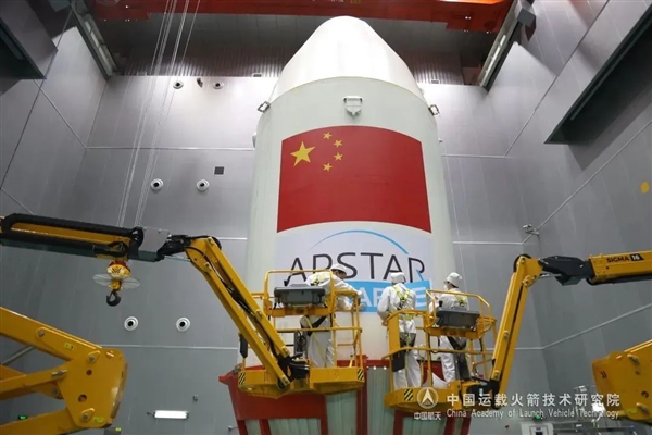 我国第一型“金牌火箭” 长二丙火箭成功发射亚太6E卫星-第3张图片-9158手机教程网 我国第一型“金牌火箭” 长二丙火箭成功发射亚太6E卫星-第3张图片-9158手机教程网