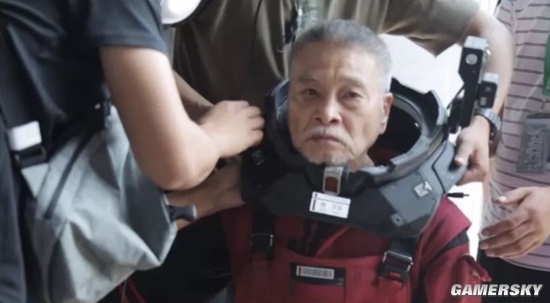吴孟达再现《流浪地球2》引热议 网友:看到达叔泪目-第2张图片-9158手机教程网 吴孟达再现《流浪地球2》引热议 网友:看到达叔泪目-第2张图片-9158手机教程网