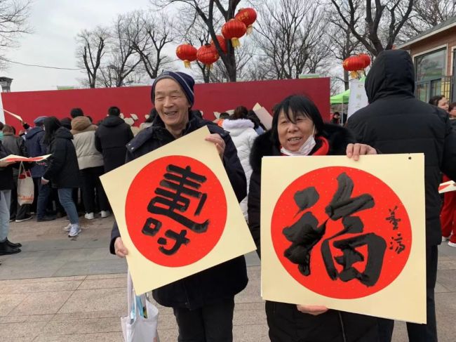 山东一97.6斤头鱼58.8万拍出 太白湖头网鱼王好兆头-第18张图片-9158手机教程网 山东一97.6斤头鱼58.8万拍出 太白湖头网鱼王好兆头-第18张图片-9158手机教程网