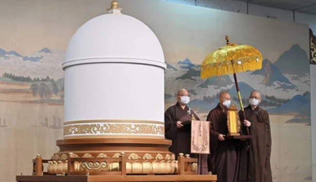 星云法师真身封龛!星云大师圆寂:一生度众千万人-第4张图片-9158手机教程网 星云法师真身封龛!星云大师圆寂:一生度众千万人-第4张图片-9158手机教程网