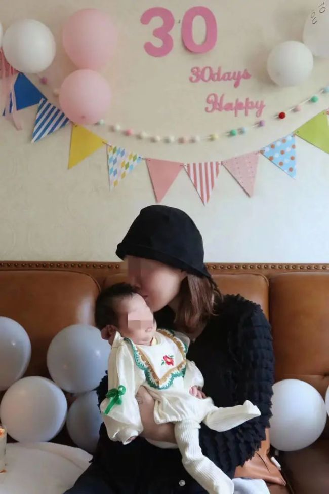 男友拒不结婚42岁女子独自生养女儿 单亲妈妈有多难你了解吗-第3张图片-9158手机教程网 男友拒不结婚42岁女子独自生养女儿 单亲妈妈有多难你了解吗-第3张图片-9158手机教程网