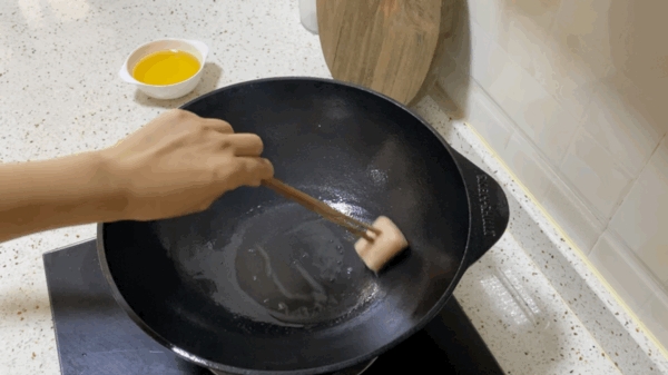 铁锅“”开锅“”有科学依据吗?为什么厂家不帮忙弄好?-第8张图片-9158手机教程网 铁锅“”开锅“”有科学依据吗?为什么厂家不帮忙弄好?-第8张图片-9158手机教程网
