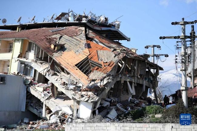 土耳其叙利亚地震遇难者超1.5万人,救援黄金72小时已过 搜救仍在进行-第3张图片-9158手机教程网 土耳其叙利亚地震遇难者超1.5万人,救援黄金72小时已过 搜救仍在进行-第3张图片-9158手机教程网