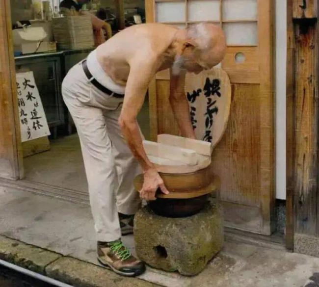 暴跌168亿!日本人最骄傲的行业竟被一个高中生毁了!-第5张图片-9158手机教程网 暴跌168亿!日本人最骄傲的行业竟被一个高中生毁了!-第5张图片-9158手机教程网