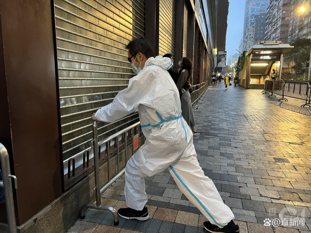 67岁周润发参加10公里马拉松赛 被在场不少人求合照-第5张图片-9158手机教程网 67岁周润发参加10公里马拉松赛 被在场不少人求合照-第5张图片-9158手机教程网