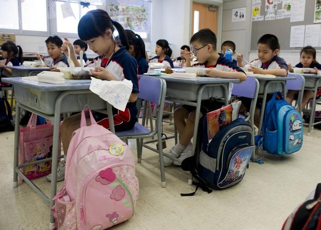 多地发布学位预警 小学生源数量超出学校接纳能力-第1张图片-9158手机教程网 多地发布学位预警 小学生源数量超出学校接纳能力-第1张图片-9158手机教程网