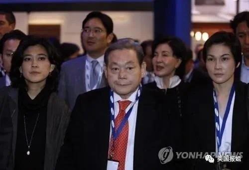 三星长公主离婚后颜值回春 参加儿子中学毕业典礼-第19张图片-9158手机教程网 三星长公主离婚后颜值回春 参加儿子中学毕业典礼-第19张图片-9158手机教程网