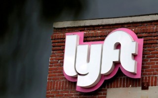 担忧加剧，网约车公司 Lyft 在美国冻结招聘
