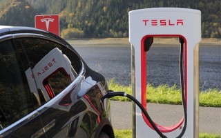 特斯拉欧洲充电大涨价 充电费用逼近燃油车加油