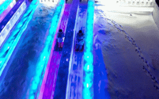 东北500米超长冰滑梯走红！世界最长“出溜滑”：1秒10米风驰电掣