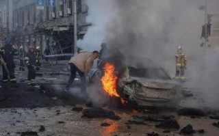乌克兰全境爆炸：俄军机器士兵投入战场，北约坦克或被猎杀