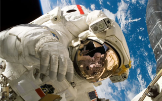 国际空间站宇航服头盔漏水！NASA叫停所有太空行走任务