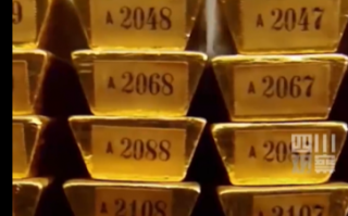 金价一路飙升何时买黄金合适，到底该买涨还是买跌？