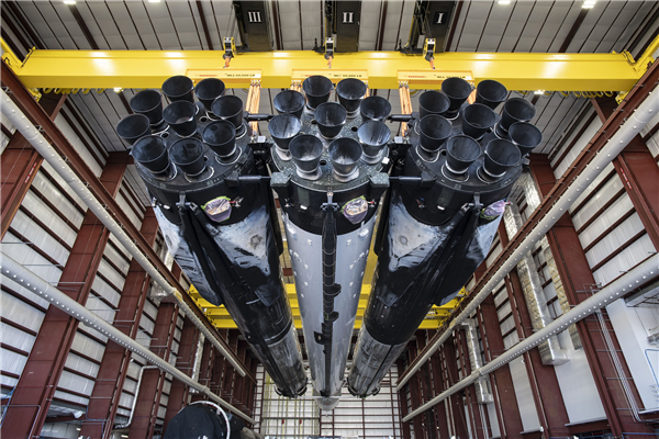 SpaceX猎鹰重型火箭再次发射美军卫星：能抗核打击-第2张图片-9158手机教程网