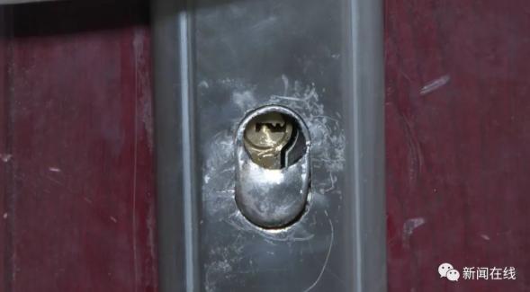 男子找人开锁 撬开发现是邻居家 为何闹出如此乌龙-第4张图片-9158手机教程网