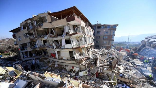 美地震学家:土耳其强震极具破坏性，倒塌建筑未达标-第1张图片-9158手机教程网